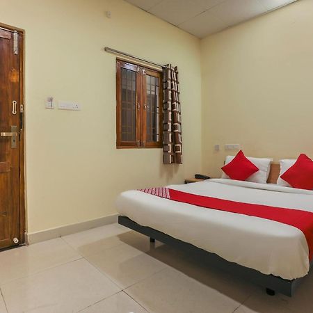 Hotel O Om Sakthi Hotel Puducherry Exterior foto