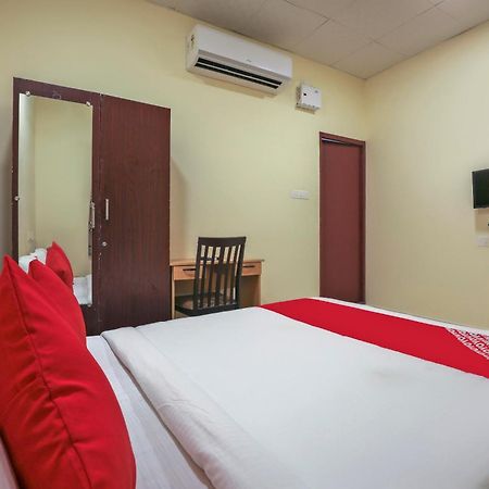 Hotel O Om Sakthi Hotel Puducherry Exterior foto