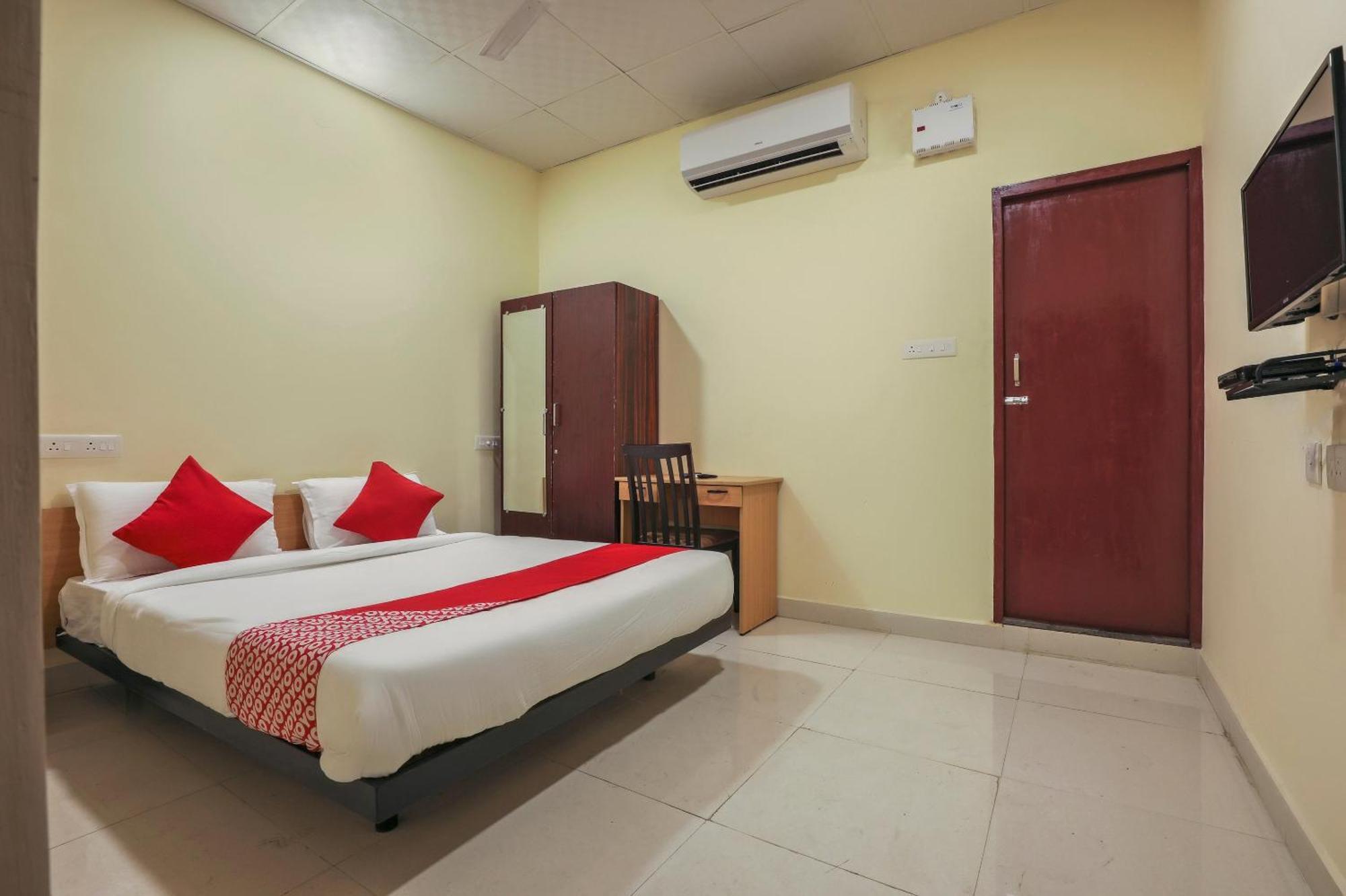 Hotel O Om Sakthi Hotel Puducherry Exterior foto
