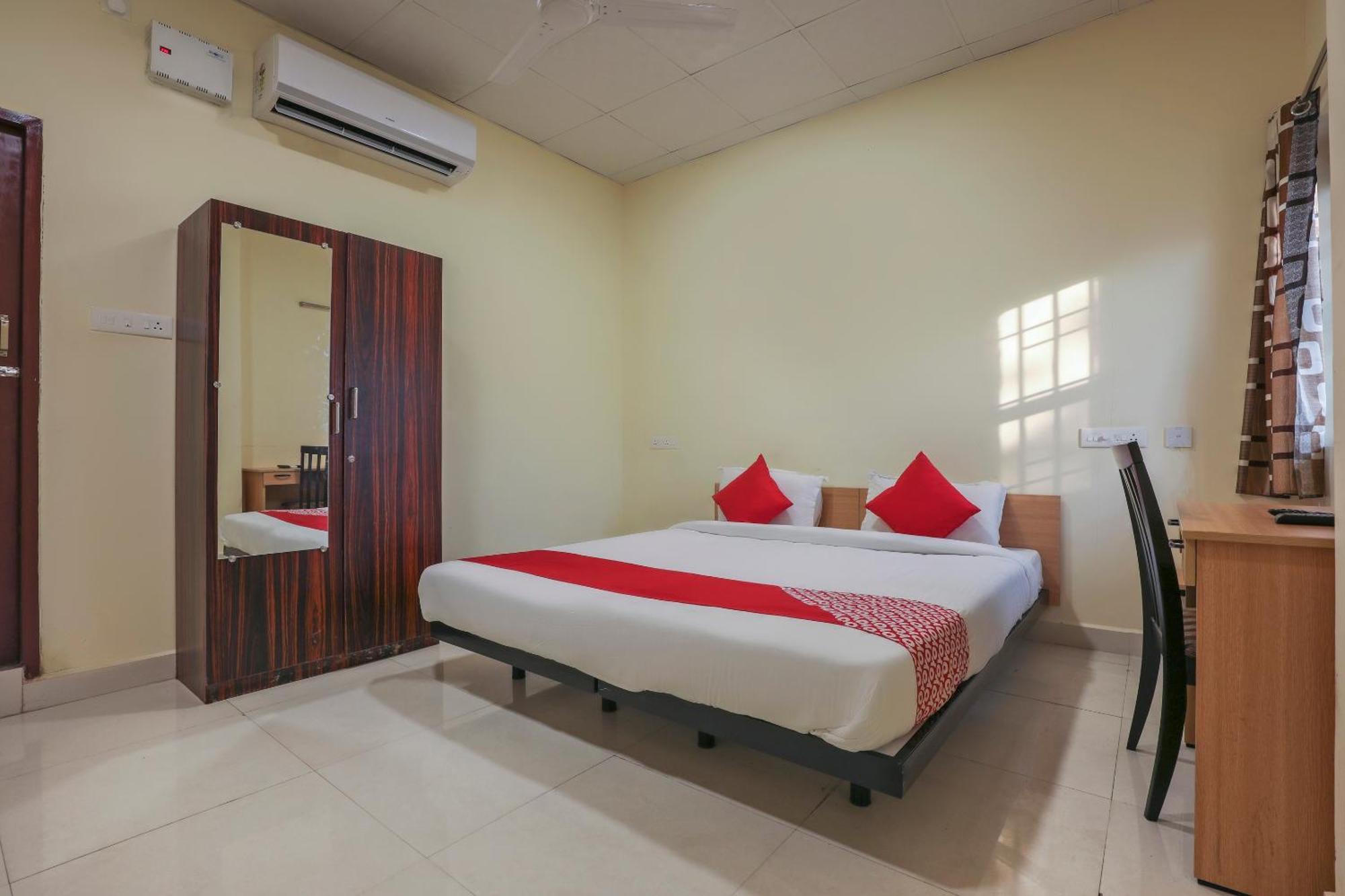 Hotel O Om Sakthi Hotel Puducherry Exterior foto